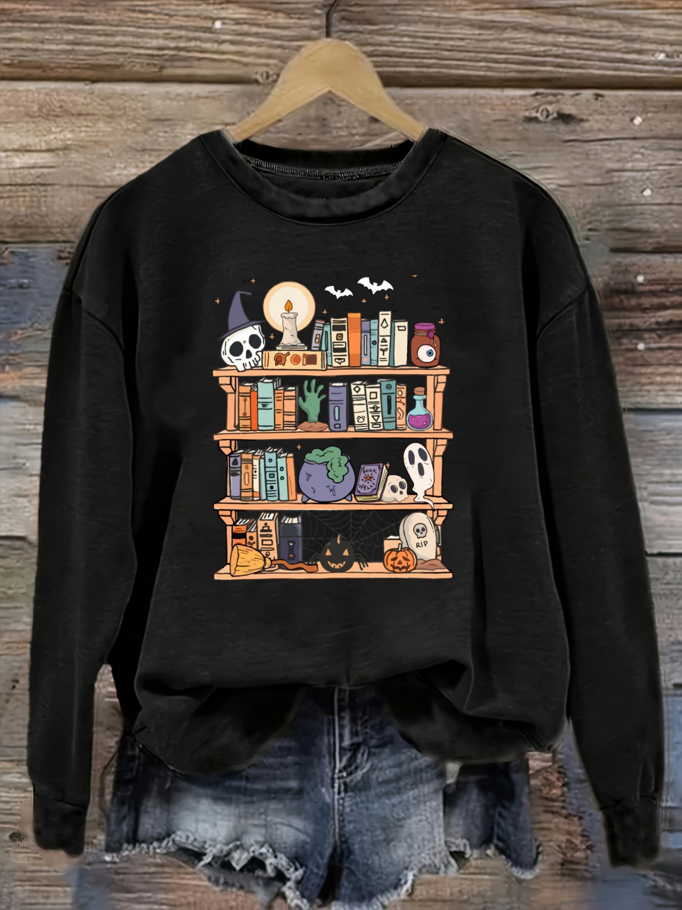 Books - Damen Casual Langarm-T-Shirt mit Rundhalsausschnitt, Halloween-Bücherregal